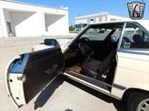Thumbnail of 1987 Tan Mercedes-Benz 560SL