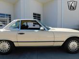 Thumbnail of 1987 Tan Mercedes-Benz 560SL