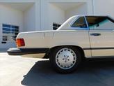 Thumbnail of 1987 Tan Mercedes-Benz 560SL