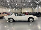 Thumbnail of 1963 White Studebaker Avanti