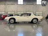 Thumbnail of 1963 White Studebaker Avanti