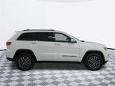 Thumbnail of 2019 Bright White Clearcoat Jeep Grand Cherokee