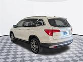 Thumbnail of 2017 White Diamond Pearl Honda Pilot