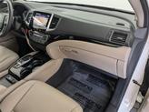 Thumbnail of 2017 White Diamond Pearl Honda Pilot