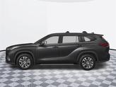 Thumbnail of 2025 Midnight Black Metallic Toyota Highlander Hybrid