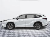 Thumbnail of 2025 Wind Chill Pearl Toyota Highlander