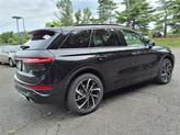 Thumbnail of 2025 Infinite Black Metallic Clearcoat Lincoln Corsair
