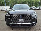 Thumbnail of 2025 Infinite Black Metallic Clearcoat Lincoln Corsair