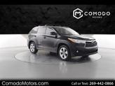 Photo of 2016 Midnight Black Metallic Toyota Highlander