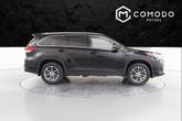 Thumbnail of 2019 Midnight Black Metallic Toyota Highlander