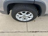 Thumbnail of 2018 Billet Silver Metallic Clearcoat Jeep Cherokee