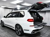 Thumbnail of 2022 Alpine White BMW X7
