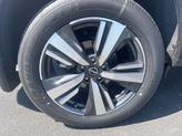 Thumbnail of 2025 Everest White Pearl/Super Black Nissan Rogue