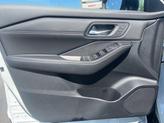 Thumbnail of 2025 Everest White Pearl/Super Black Nissan Rogue