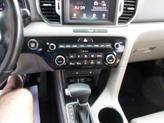 Thumbnail of 2018 Snow White Pearl Kia Sportage