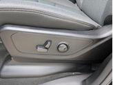 Thumbnail of 2023 Diamond Black Crystal Pearlcoat RAM 1500