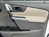 Thumbnail of 2012 White Platinum Clearcoat Metallic Ford Edge