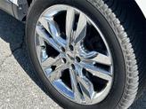 Thumbnail of 2012 White Platinum Clearcoat Metallic Ford Edge