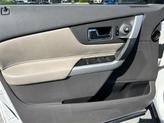 Thumbnail of 2012 White Platinum Clearcoat Metallic Ford Edge