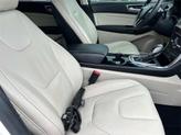 Thumbnail of 2015 White Platinum Ford Edge