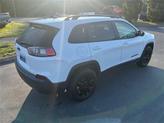 Thumbnail of 2023 Bright White Clearcoat Jeep Cherokee