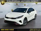 Photo of 2023 Snow White Pearl Kia Forte