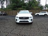 Thumbnail of 2022 Crystal White Metallic Volvo XC60