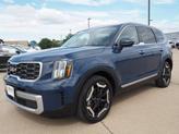 Thumbnail of 2023 Midnight Black Kia Telluride
