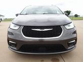 Thumbnail of 2021 Granite Crystal Clearcoat Metallic Chrysler Pacifica