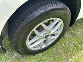 Thumbnail of 2021 White Ford Edge