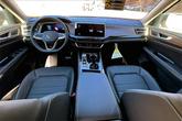 Thumbnail of 2025 Opal White Pearl Effect Volkswagen Atlas Cross Sport