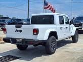 Thumbnail of 2025 Bright White Clearcoat Jeep Gladiator