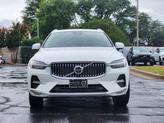 Thumbnail of 2022 Crystal White Metallic Volvo XC60