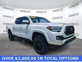 Photo of 2021 Super White Toyota Tacoma