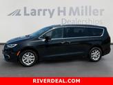 Thumbnail of 2021 Brilliant Black Crystal Pearlcoat Chrysler Pacifica