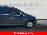 Thumbnail of 2021 Brilliant Black Crystal Pearlcoat Chrysler Pacifica