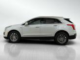 Thumbnail of 2017 Crystal White Tricoat Cadillac XT5