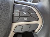 Thumbnail of 2017 Bright White Clearcoat Jeep Cherokee