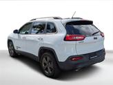 Thumbnail of 2017 Bright White Clearcoat Jeep Cherokee