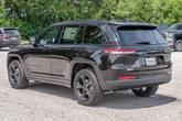 Thumbnail of 2025 Diamond Black Crystal Pearlcoat Jeep Grand Cherokee