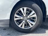 Thumbnail of 2017 Glacier White Nissan Pathfinder
