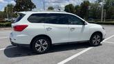 Thumbnail of 2017 Glacier White Nissan Pathfinder
