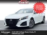 Photo of 2023 Pearl White Tricoat Nissan Altima