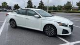 Thumbnail of 2023 Pearl White Tricoat Nissan Altima