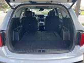 Thumbnail of 2023 Glacial White Pearl Kia Sorento