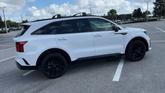 Thumbnail of 2023 Glacial White Pearl Kia Sorento