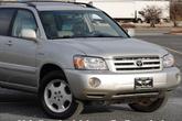 Thumbnail of 2005 Millenium Silver Metallic Toyota Highlander