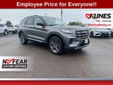 Photo of 2025 Carbonized Gray Metallic Ford Explorer