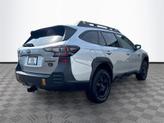 Thumbnail of 2022 Ice Silver Metallic Subaru Outback