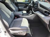 Thumbnail of 2022 White Toyota Highlander